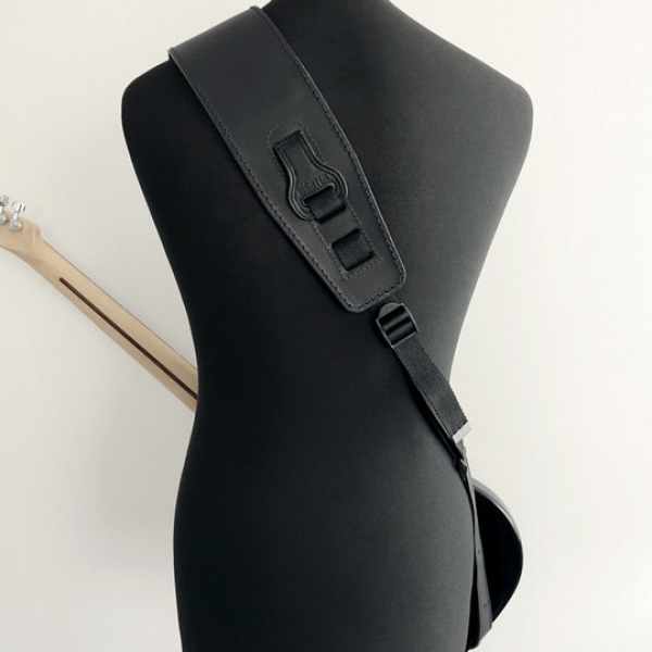 Richter Straps Beavertail Buffalo Black, #2022